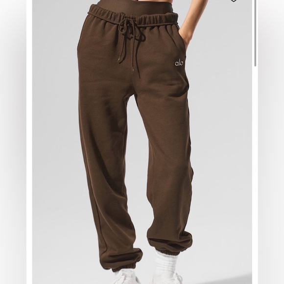 Alo Yoga Accolade Jogger Sweatpant | Espresso | Size S | NWT unisex - Picture 4 of 11